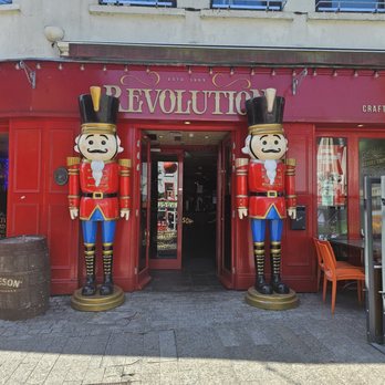 Revolution Whiskey Bar