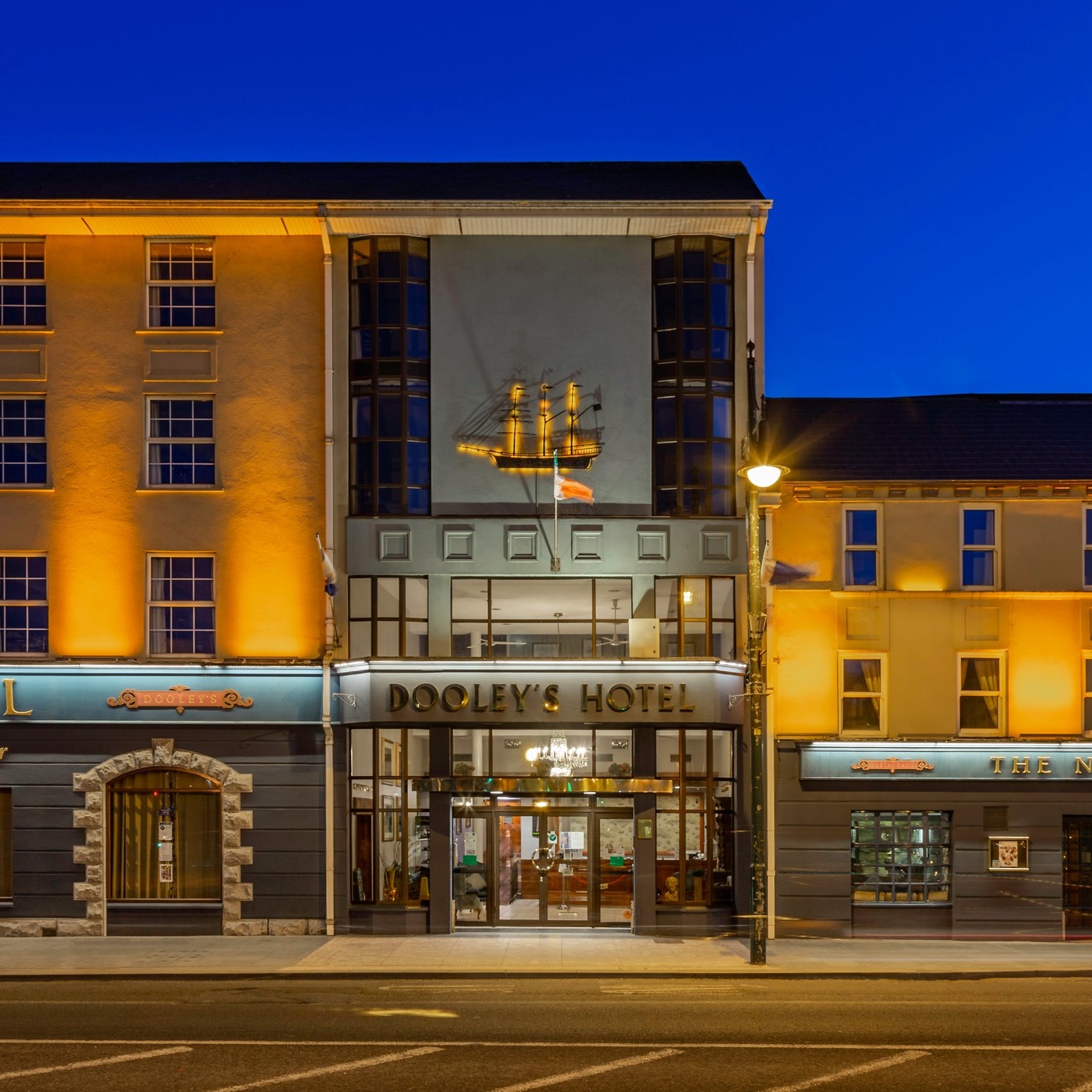 Dooley's Hotel